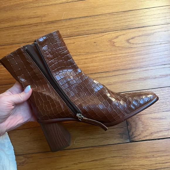 Alohas West Cape Croco Brown Size 36 - Picture 3 of 8